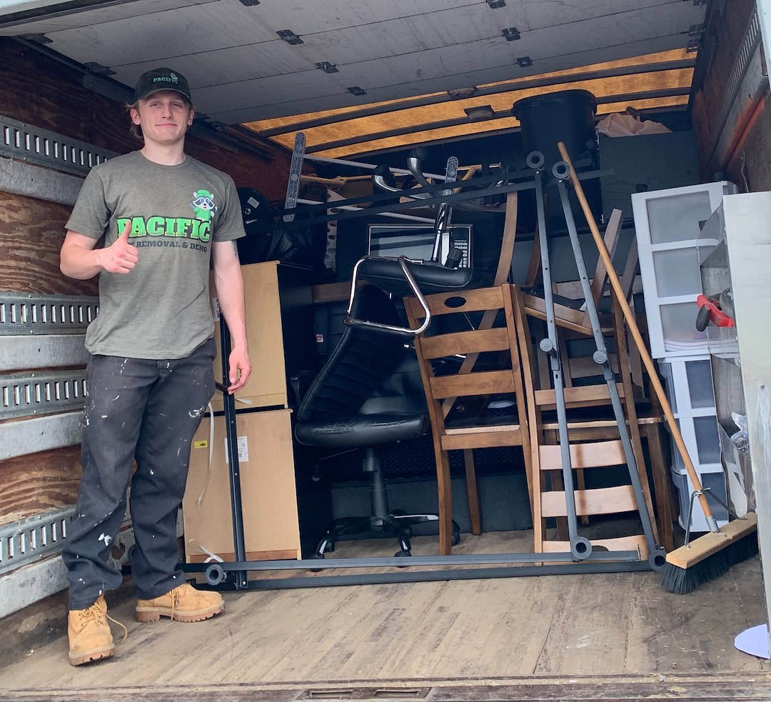 College Apartment Move Out Furniture Removal in Pullman